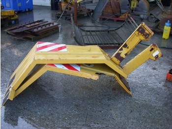 Priključak CAT (38) mutguards - Kotflügel: slika Priključak CAT (38) mutguards - Kotflügel