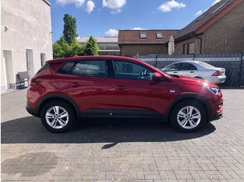 SUV Opel Grandland (X) 1.5 D Automatik Business Edition: slika SUV Opel Grandland (X) 1.5 D Automatik Business Edition