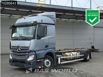 Transporter kontejnera/ Kamion s izmjenjivim sanducima MERCEDES-BENZ Actros 1843
