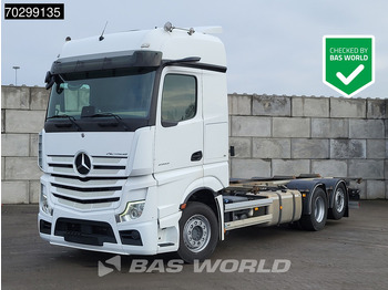 Transporter kontejnera/ Kamion s izmjenjivim sanducima MERCEDES-BENZ Actros 2553