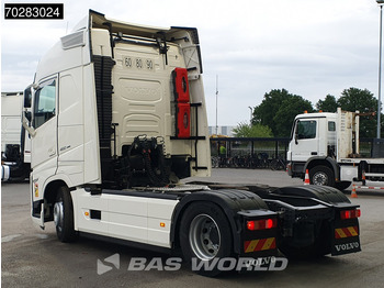 Tegljač Volvo FH 460 4X2 VEB+ I-ParkCool 2x Tanks LED Navi: slika Tegljač Volvo FH 460 4X2 VEB+ I-ParkCool 2x Tanks LED Navi Tegljač Volvo FH 460 4X2 VEB+ I-ParkCool 2x Tanks LED Navi: slika Tegljač Volvo FH 460 4X2 VEB+ I-ParkCool 2x Tanks LED Navi