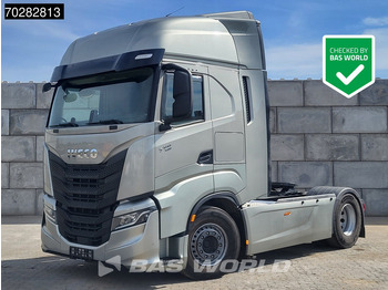 Tegljač IVECO S-WAY