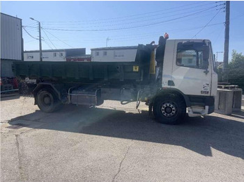 Kamion s kukastom dizalicom DAF CF 75