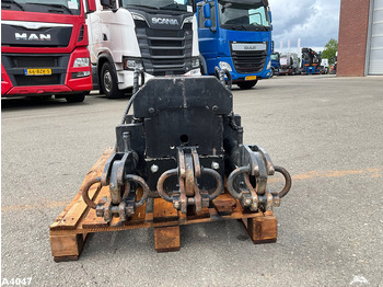 Grajfer Bakker Gejo 28 hakengrijper: slika Grajfer Bakker Gejo 28 hakengrijper Grajfer Bakker Gejo 28 hakengrijper: slika Grajfer Bakker Gejo 28 hakengrijper