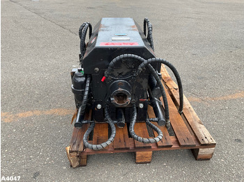 Grajfer Bakker Gejo 28 hakengrijper: slika Grajfer Bakker Gejo 28 hakengrijper Grajfer Bakker Gejo 28 hakengrijper: slika Grajfer Bakker Gejo 28 hakengrijper