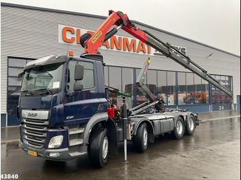 Kamion s kukastom dizalicom DAF CF