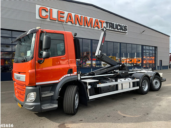 Kamion s kukastom dizalicom DAF CF 400