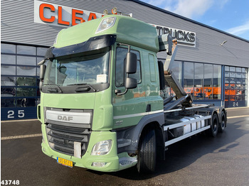 Kamion s kukastom dizalicom DAF CF 440