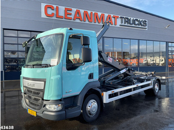 Kamion s kukastom dizalicom DAF LF 180