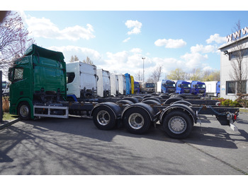 Kamion s kranom SCANIA R650 V8 / 650 HP/ frame 8.8 m / steered 4th axis / 20 units: slika Kamion s kranom SCANIA R650 V8 / 650 HP/ frame 8.8 m / steered 4th axis / 20 units