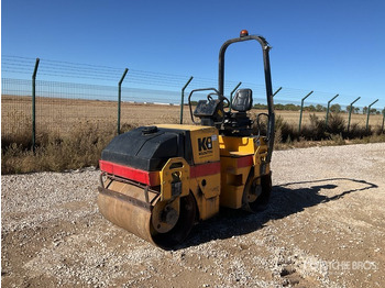 Cestovni valjak DYNAPAC CC102