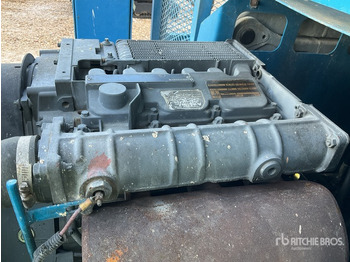 Škarasta podizna platforma 2006 Genie GS5390RT 4x4 Diesel Scissor Lift: slika Škarasta podizna platforma 2006 Genie GS5390RT 4x4 Diesel Scissor Lift