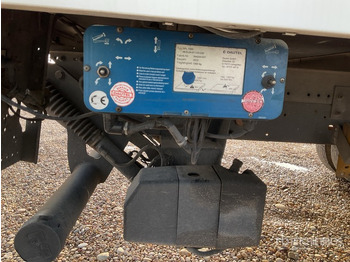 Kamion sandučar 2012 Iveco Eurocargo 180 4x2 Van Truck: slika Kamion sandučar 2012 Iveco Eurocargo 180 4x2 Van Truck