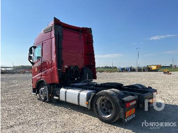 Tegljač VOLVO FH 420 4x2: slika Tegljač VOLVO FH 420 4x2