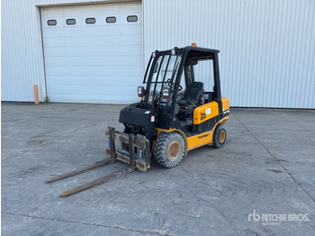 Teleskopski rukovatelj JCB