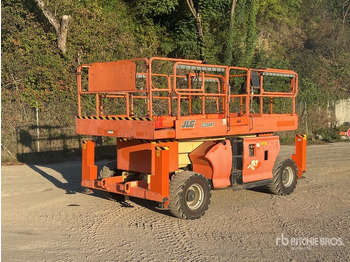 Škarasta podizna platforma JLG