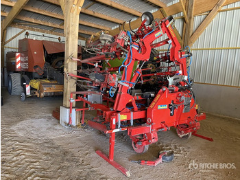 Oprema za obradu tla 2019 Einbock Row Guard 500 4.5 m 3-Point Bineuse Rod Weeder: slika Oprema za obradu tla 2019 Einbock Row Guard 500 4.5 m 3-Point Bineuse Rod Weeder