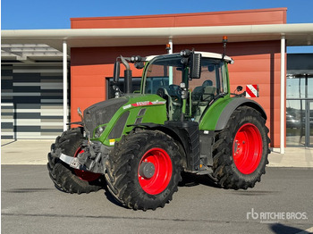 Traktor FENDT 724 Vario