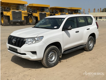 SUV 2018 Toyota Prado TX 150L 4x4 SUV: slika SUV 2018 Toyota Prado TX 150L 4x4 SUV