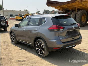 SUV 2020 Nissan X-Trail Hybrid SUV: slika SUV 2020 Nissan X-Trail Hybrid SUV