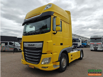 Tegljač DAF XF 450