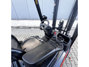 Zakup  Linde E15 (386-02) EVO Linde E15 (386-02) EVO: slika Zakup  Linde E15 (386-02) EVO Linde E15 (386-02) EVO