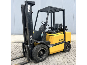 Plinski viličar YALE