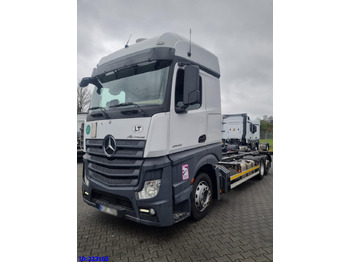 Kamion-šasija MERCEDES-BENZ Actros 2542 BDF  6x2 Euro6: slika Kamion-šasija MERCEDES-BENZ Actros 2542 BDF  6x2 Euro6