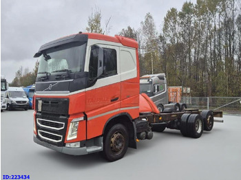 Kamion-šasija VOLVO FH13 500