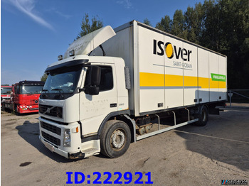 Kamion sandučar VOLVO FM9 260