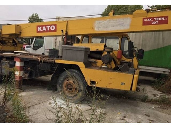 Autodizalica Kato KR 20: slika Autodizalica Kato KR 20