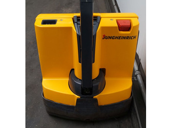 Paletni viličar Jungheinrich EJE116: slika Paletni viličar Jungheinrich EJE116 Paletni viličar Jungheinrich EJE116: slika Paletni viličar Jungheinrich EJE116