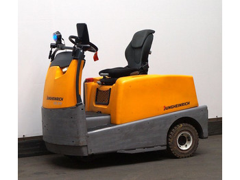 Vučni traktor JUNGHEINRICH