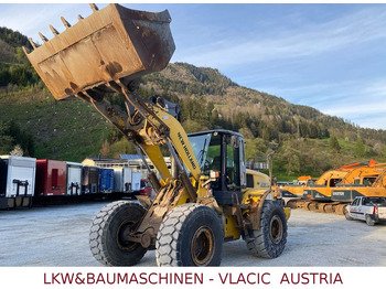 Utovarivač na kotačima NEW HOLLAND W190B