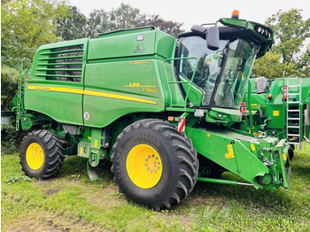 Kombajn za žetvu JOHN DEERE T560