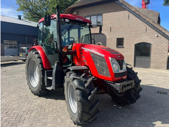 Traktor ZETOR