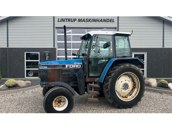Traktor NEW HOLLAND