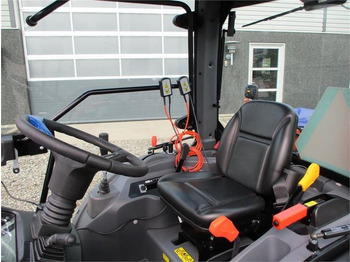 Traktor Solis 26 HST Snow Edition med frontlift, front PTO, Vari: slika Traktor Solis 26 HST Snow Edition med frontlift, front PTO, Vari