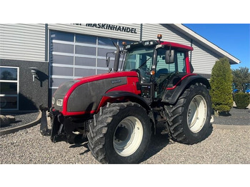 Traktor Valtra T171 Frontlift og fuld affjedring: slika Traktor Valtra T171 Frontlift og fuld affjedring