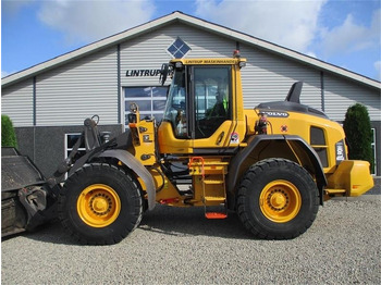 Utovarivač na kotačima VOLVO L90H