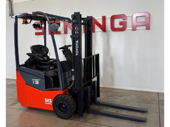 Električni viličar TOYOTA