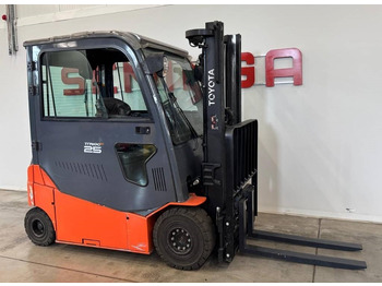 Električni viličar TOYOTA