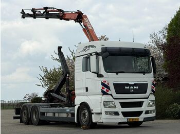 Kamion s kukastom dizalicom MAN TGX