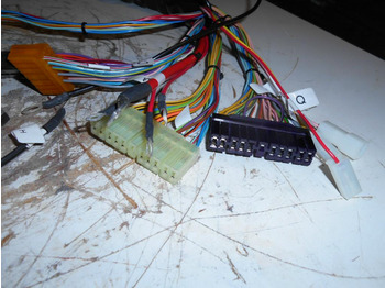 Novi Kabeli/ Ožičenje za Građevinski strojevi Case 76046126 -: slika Novi Kabeli/ Ožičenje za Građevinski strojevi Case 76046126 -