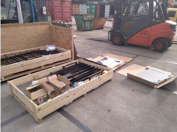 Karoserija i eksterijer CATERPILLAR