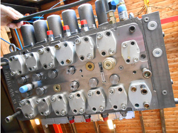 Hidraulični ventil NEW HOLLAND