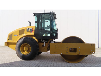 Kompaktor CATERPILLAR CS66B