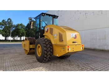 Kompaktor Caterpillar CS74B: slika Kompaktor Caterpillar CS74B