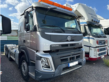 Kamion-šasija VOLVO FMX