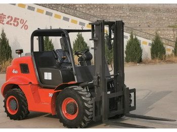 Viličar za teške terene